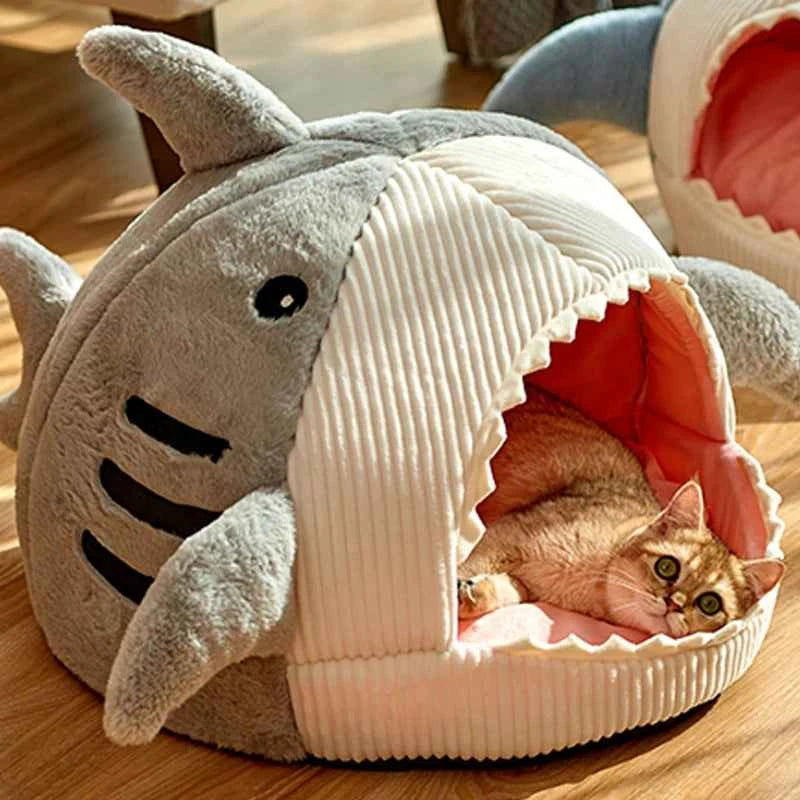 Enclosed Warm Cat Bed – Cozy Portable Pet Tent with Soft Cushion, Pillow Mat & Cave Nest Design for Cats, Kittens & Small Puppies.