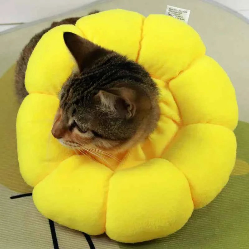 Sunflower Pet Elizabethan Collar – Adjustable Soft Plush Recovery Cone for Cats & Dogs, Anti-Lick & Anti-Bite Wound Protection for Healing Care.
