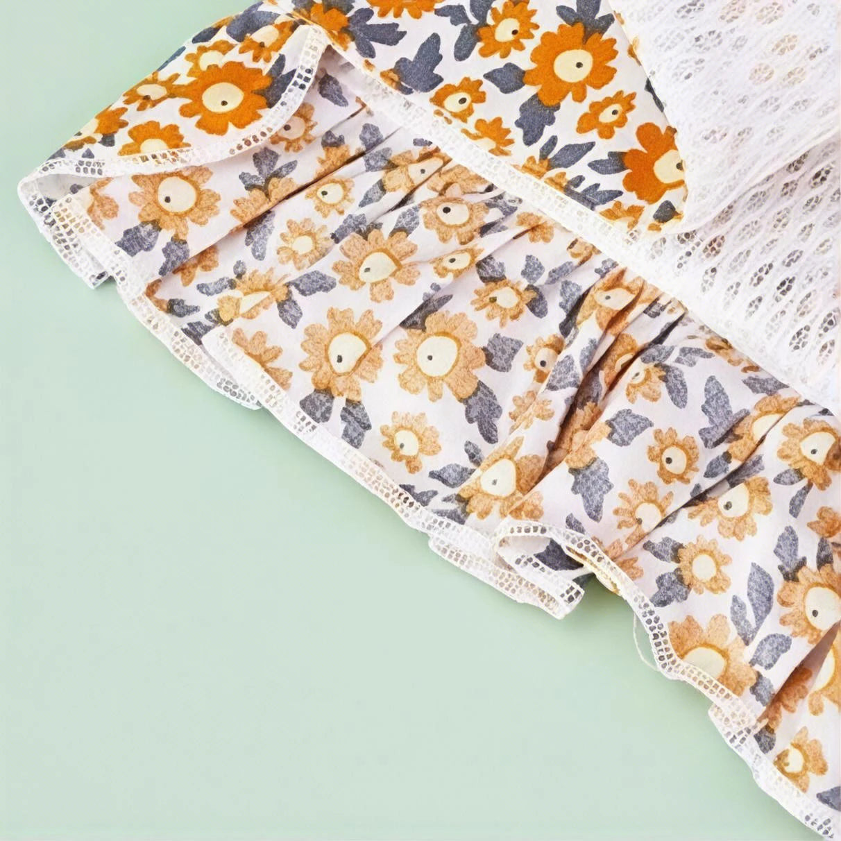 Breathable Cat Summer Dress – Orange Floral Skirt with Soft Bowtie & Elastic T-Shirt Design for Kittens and Small Pets.