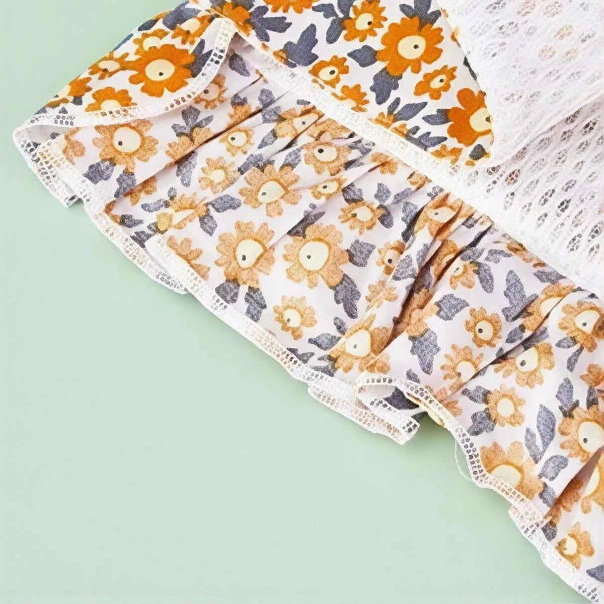 Breathable Cat Summer Dress – Orange Floral Skirt with Soft Bowtie & Elastic T-Shirt Design for Kittens and Small Pets.