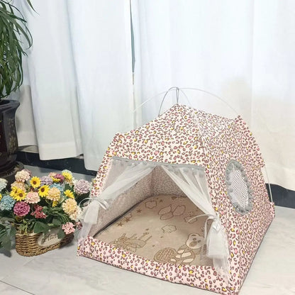 Floral Semi-Enclosed Pet Tent Bed for Cats and Small Dogs, Cozy All-Season Sleeping Nest.