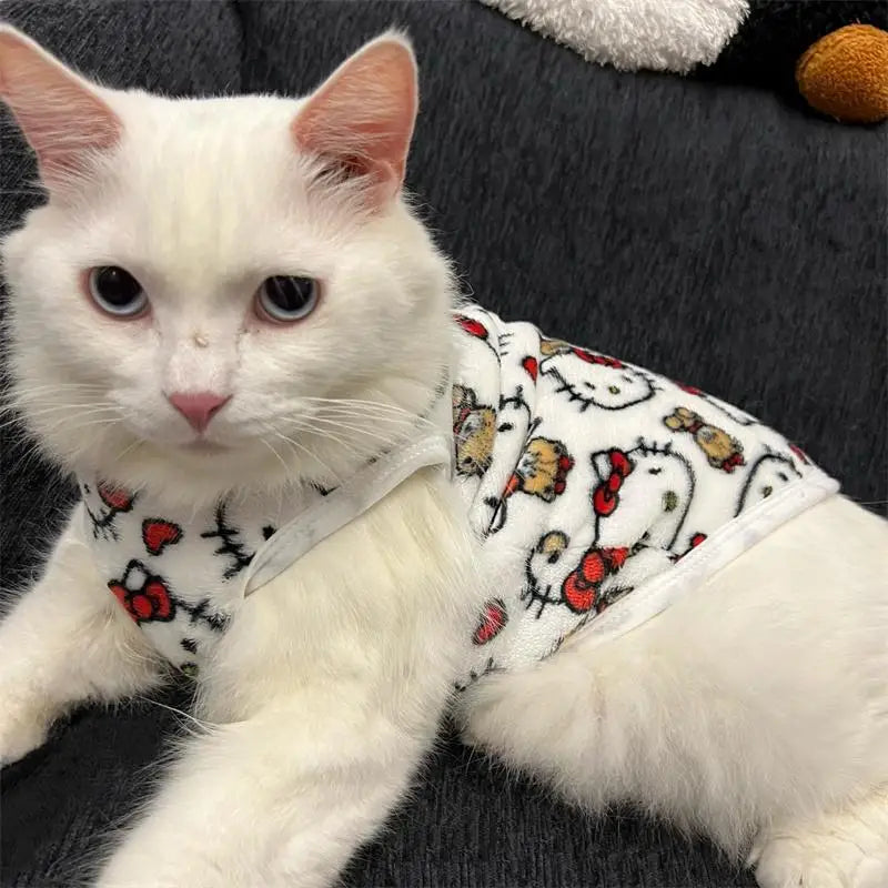Winter Warm Hello Kitty Pet Sweater – Kawaii Pullover Costume for Cats & Small Pets, Cozy Cold Weather Clothing.