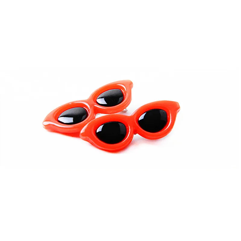 Cartoon Heart Wings Pet Hair Clips – Cute Bow Hairpins for Dogs & Cats, Adorable Hair Accessories.