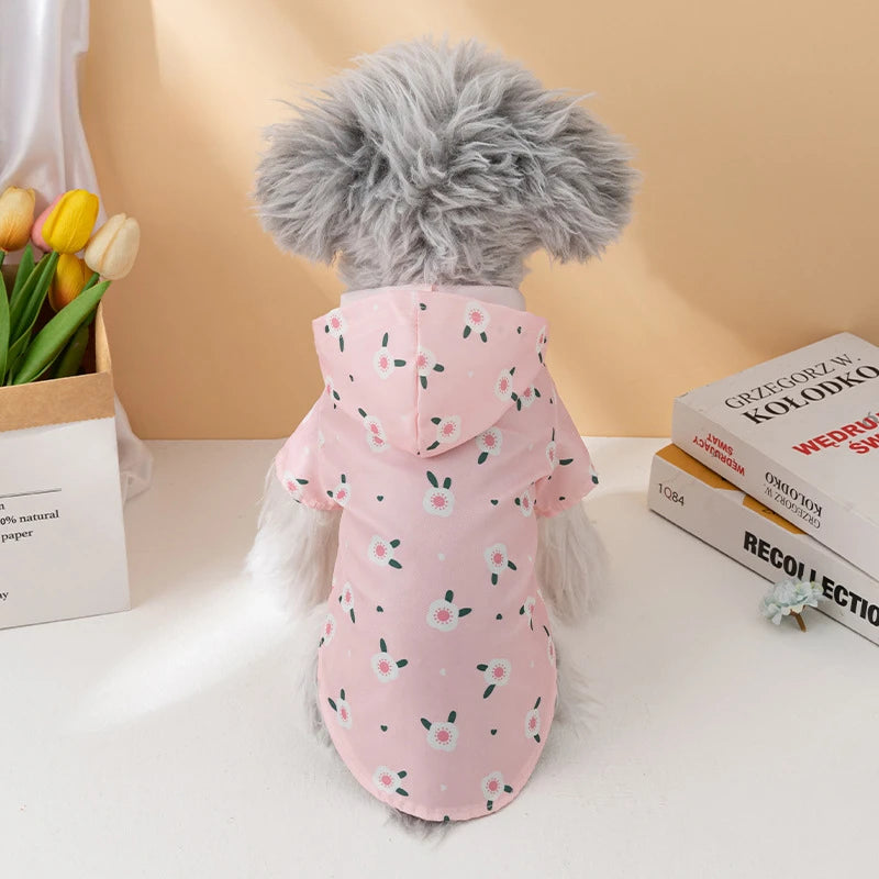 Fashion Dog Raincoat – Lightweight Waterproof Short Sleeve Outdoor Coat for Dogs & Puppies, Stylish Summer Rainwear.