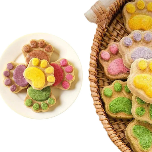 Paw-Shaped Cat Treats, Dental Chews for Teeth Cleaning, Daily Reward Snacks for Kittens and Adult Cats.