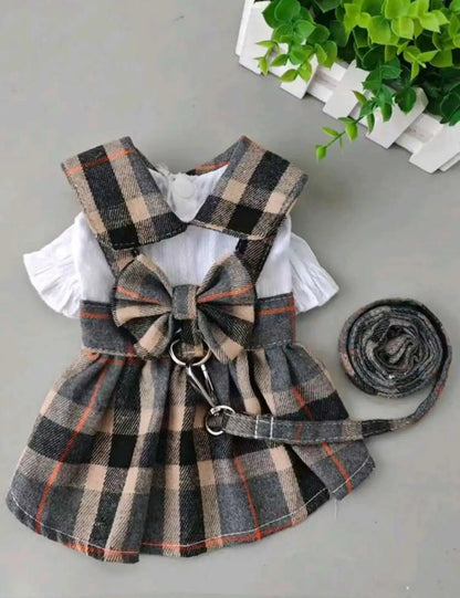 Cute Plaid Dog Dress – Bowknot Back Outfit with Adjustable Leash, Lightweight Spring & Summer Clothing for Dogs.