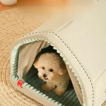 Winter Warm Enclosed Pet Bed with Spacious Interior, Soft All-Season Tent for Cats and Dogs.