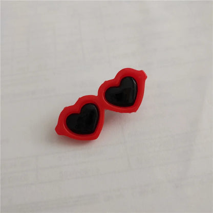 Cartoon Heart Wings Pet Hair Clips – Cute Bow Hairpins for Dogs & Cats, Adorable Hair Accessories.
