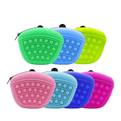 Portable Silicone Dog Treat Bag – Outdoor Waist Pack for Pet Training, Convenient Snack & Dog Food Storage Pouch.