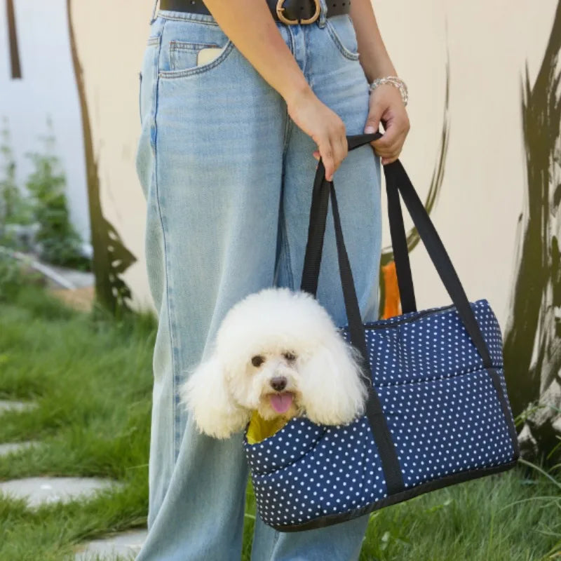 Portable Pet Carrier Bag – Breathable Mesh Foldable Shoulder & Handheld Travel Bag for Small to Medium Dogs & Cats, Warm Winter Design.