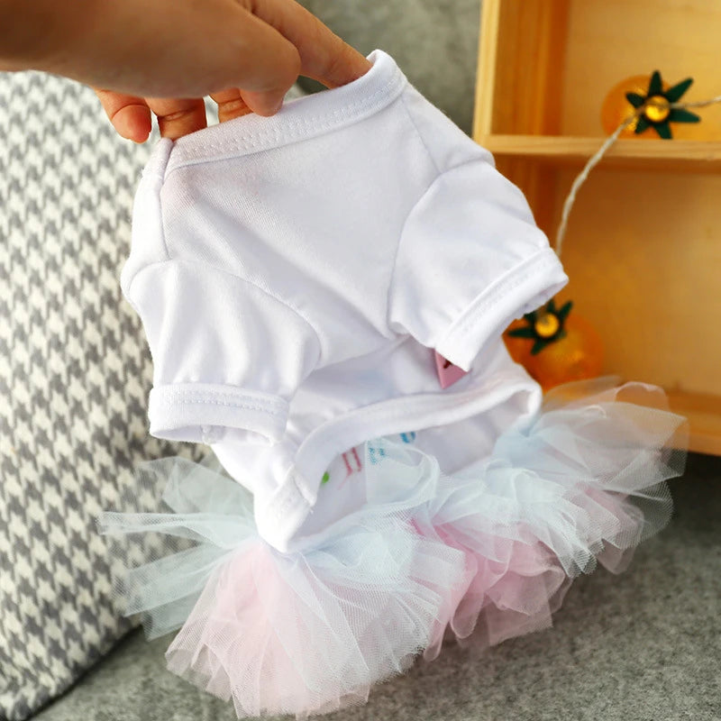 Layered Rainbow Veil Pet Dress – Princess Summer Outfit with Short Sleeves for Small Dogs & Cats, Perfect for Birthdays and Special Occasions.