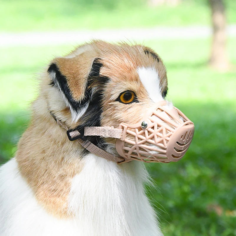 Adjustable Dog Muzzle – Breathable Safety Mouth Mask for Small, Medium & Large Dogs, Comfortable Pet Training Accessory.