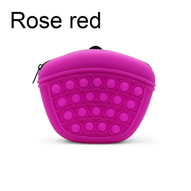Portable Silicone Dog Treat Bag – Outdoor Waist Pack for Pet Training, Convenient Snack & Dog Food Storage Pouch.