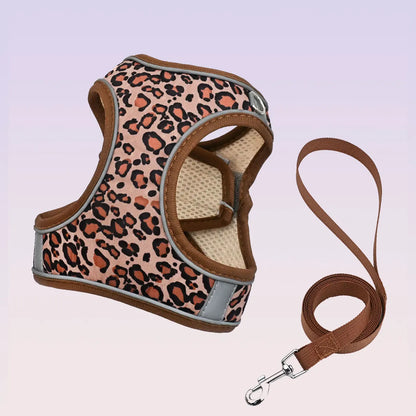 DH009 Adjustable Leopard Print Pet Harness Set – Breathable Mesh Vest Harness with 1.5m Leash, Lightweight & Skin-Friendly for Cats & Dogs.
