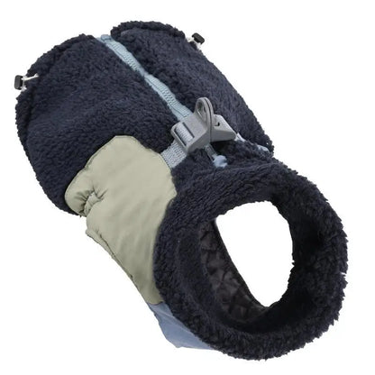 Winter Dog Coat – Warm Windproof Lamb Fleece Vest with Leash Clip, Soft Pet Jacket for Small, Medium & Large Dogs (S–2XL).