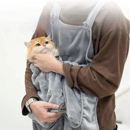 Cat Carrier Apron – Plush Hanging Chest Bag with Breathing Holes, Cozy Travel Pouch for Small Cats & Dogs, Perfect for Winter Use.