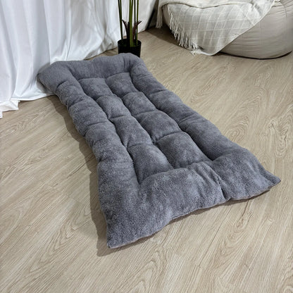 Extra Large Plush Dog Bed Sofa – 120×60cm Thickened Super Soft Pet Mat & Crate Bed for Large Dogs, Cozy Polyester Cushion Design.