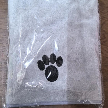 Microfiber Pet Absorbent Towel – Super Soft & Highly Absorbent Drying Towel for Dogs & Cats, Durable Bathing Essential.