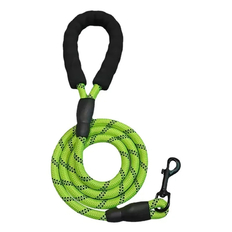 Strong Reflective Dog Leash – Durable Pull & Training Lead for Small, Medium & Large Dogs, Including Golden Retrievers.