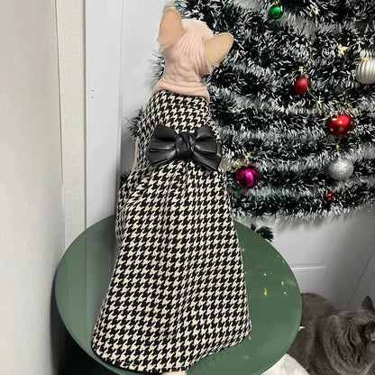 Luxury Bowknot Dress for Sphynx Cats – Sleeveless Pink Skirt Vest for Female Cats, Sweet Spring Pet Outfit.