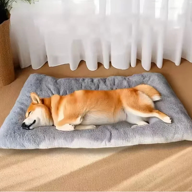 Extra Large Plush Dog Bed Sofa – 120×60cm Thickened Super Soft Pet Mat & Crate Bed for Large Dogs, Cozy Polyester Cushion Design.