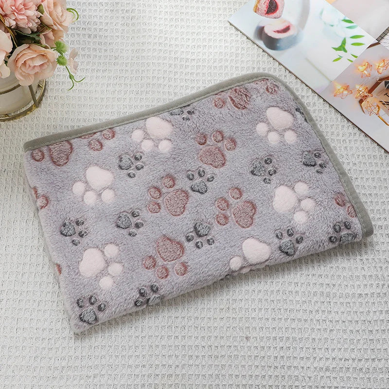 Flannel Pet Blanket – Cute Paw Print Warm & Comfortable Mat for Puppies, Kittens, Cats & Dogs.